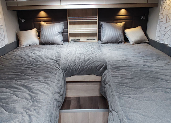 Rear single beds